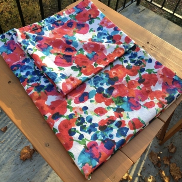 Kate Spade Rosa Terrace Table Cloth - Picture 4 of 6